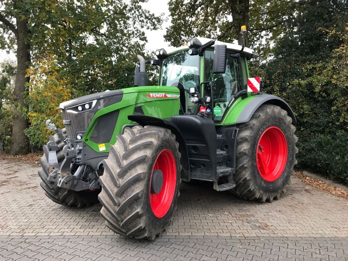 Fendt 933 Vario S4 ProfiPlus